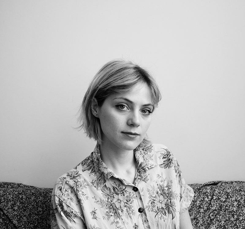 Photo portrait en noir et blanc de Giulia Vetri
